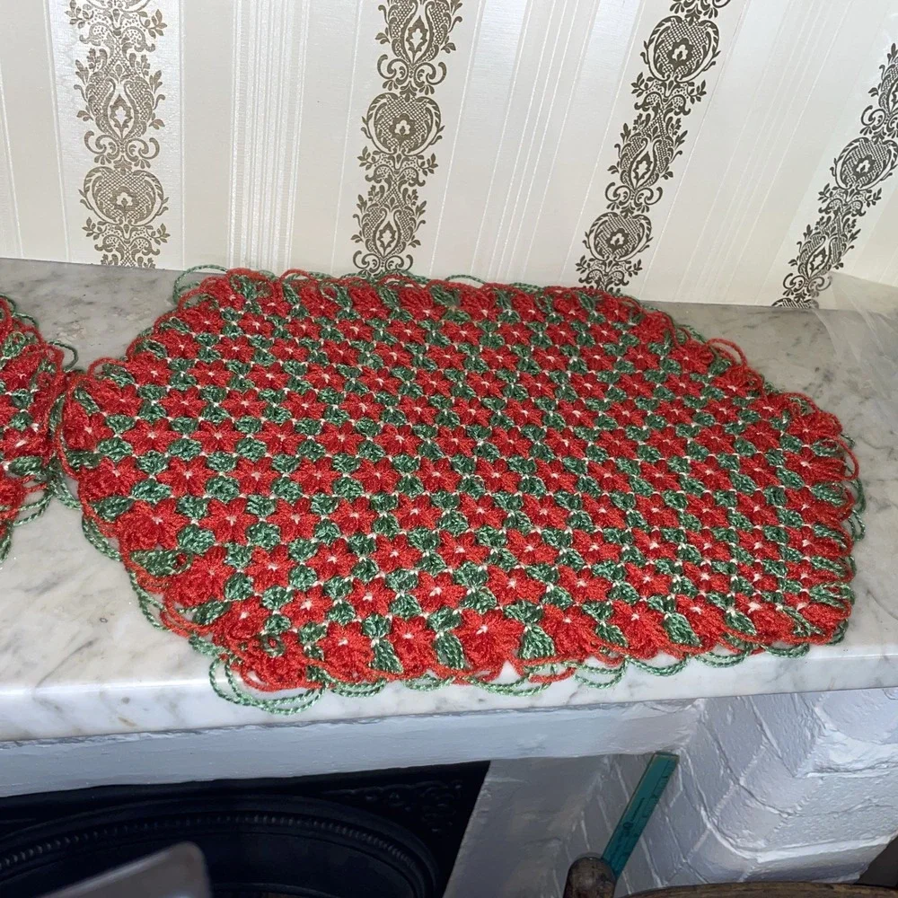 Matching Christmas Placemats Lap Loom | Poinsetta 17